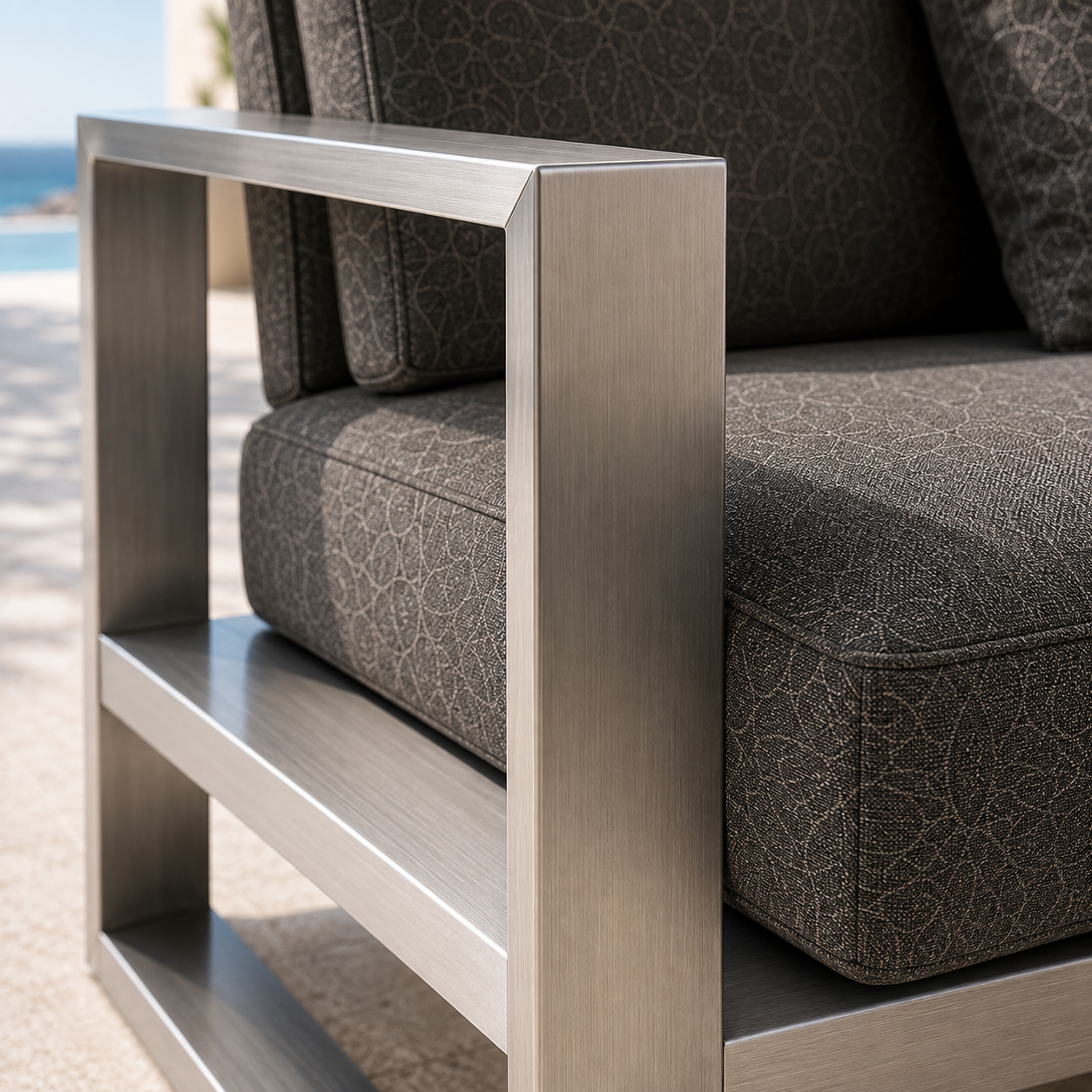 ATELIER 2-Sitzer Sofa – exklusives Outdoor-Loungesofa aus geschliffenem Edelstahl – Bild 3